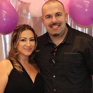 Meet your Posher, Leslie yesenia